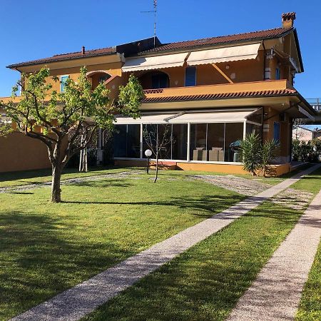 Casa Vacanze Sunflower Каррара Екстер'єр фото