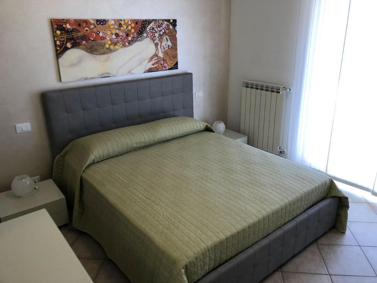 Casa Vacanze Sunflower Каррара Екстер'єр фото
